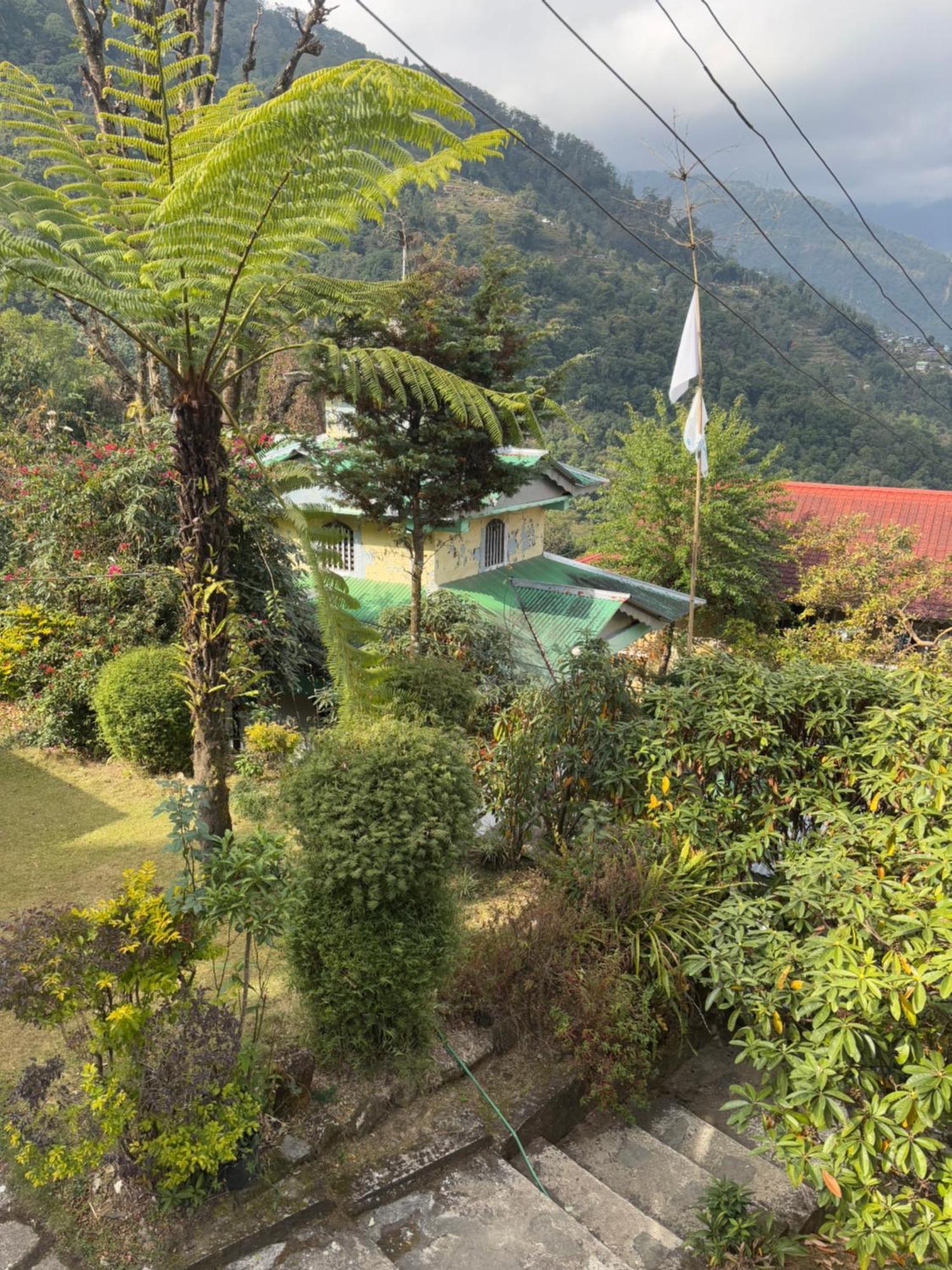 佩林Odyssey'S Darap Eco Retreat公寓 外观 照片