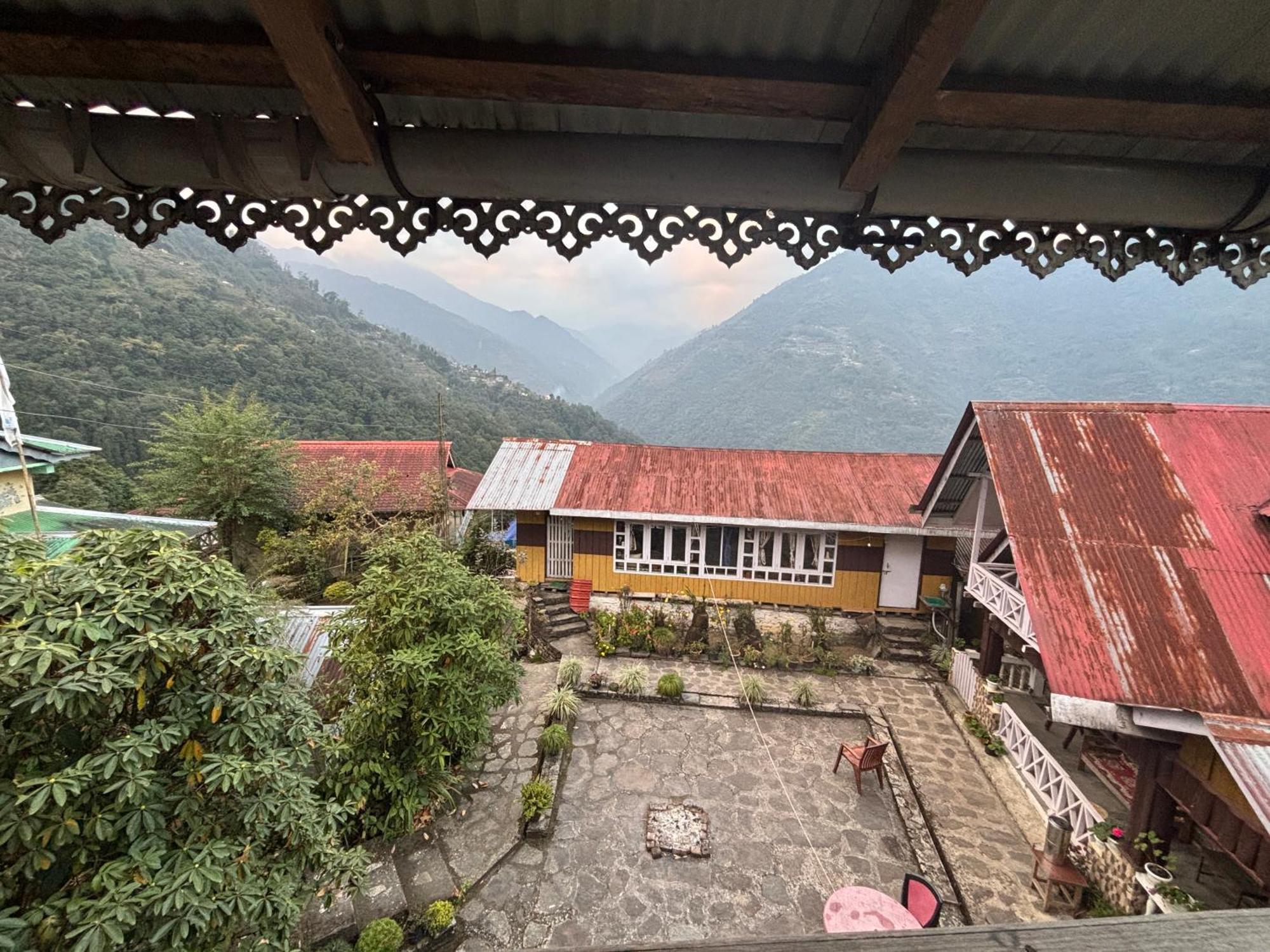 佩林Odyssey'S Darap Eco Retreat公寓 外观 照片